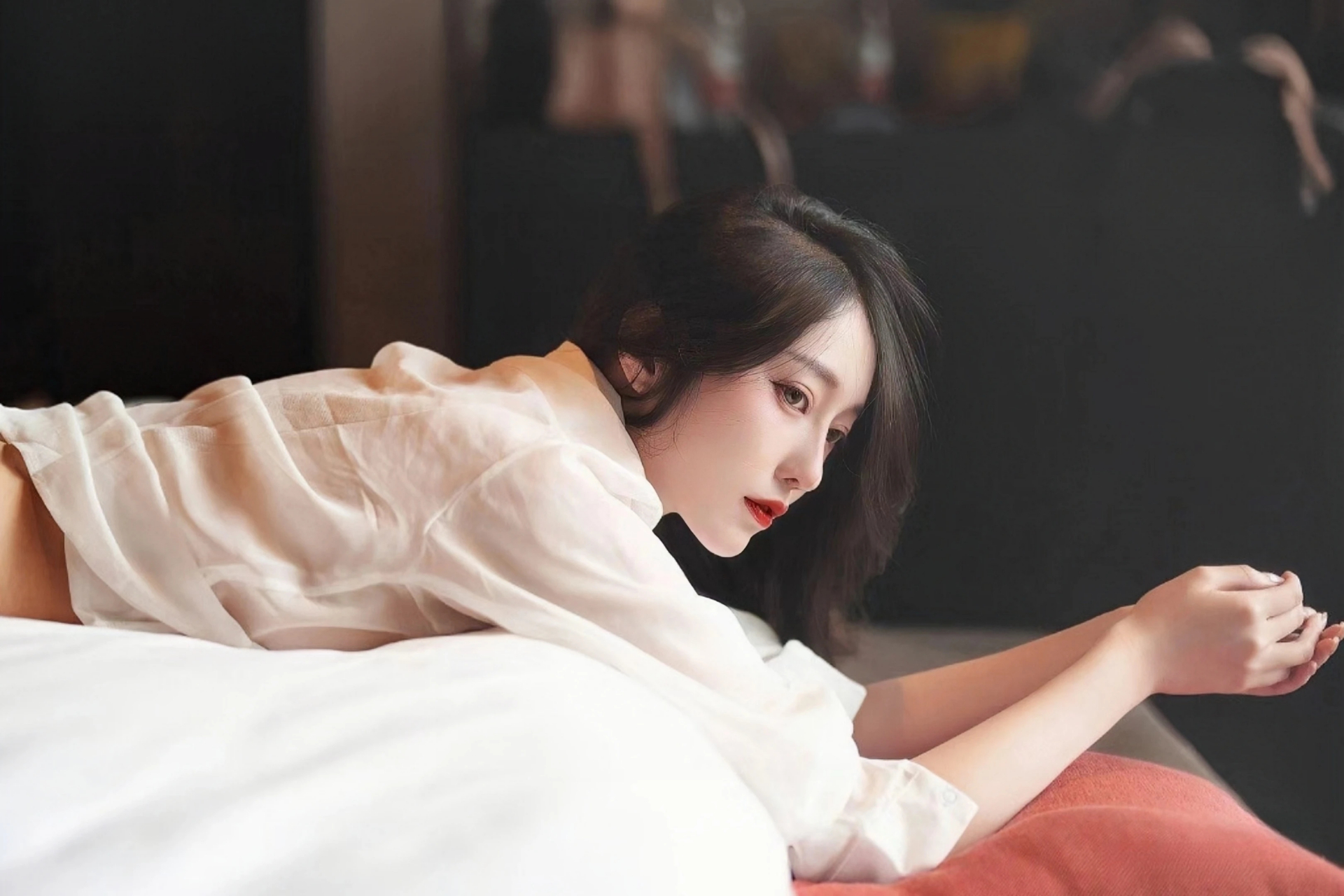 湖北荆州：百年商埠码头暑期“夜经济”升温